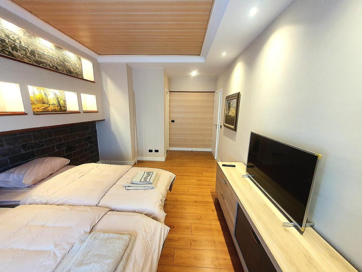 Appartamento Centerscape - Studio By Dion Tirana Esterno foto