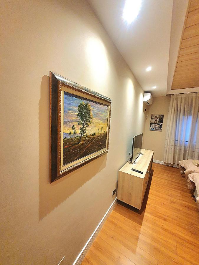 Appartamento Centerscape - Studio By Dion Tirana Esterno foto